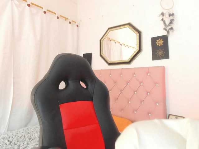 AishaAmin live cam on BongaCams