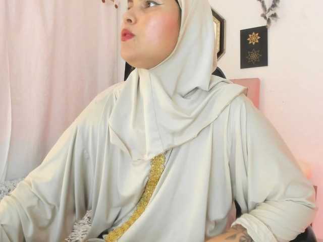 AishaAmin live cam on BongaCams