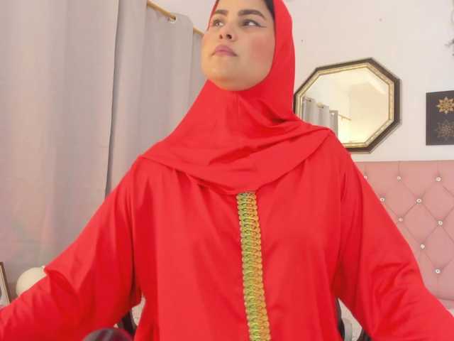 AishaAmin live webcam show