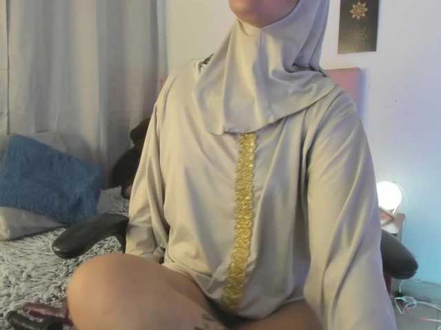 AishaAmin live cam on BongaCams