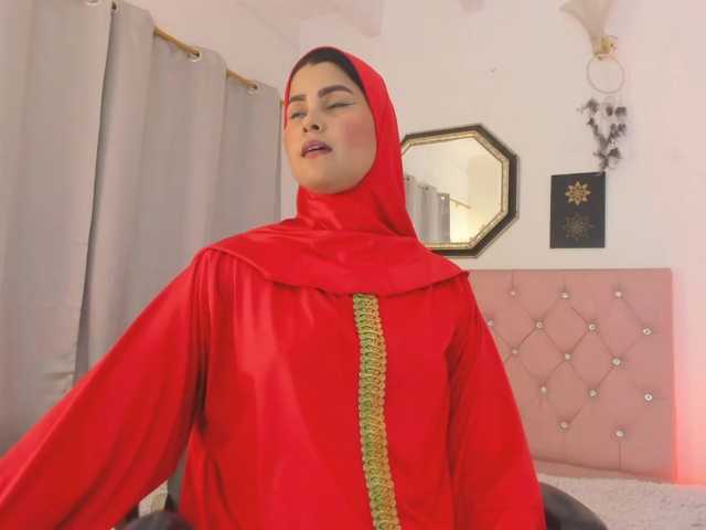 AishaAmin live webcam show