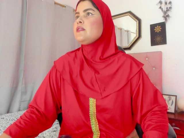 AishaAmin live cam on BongaCams