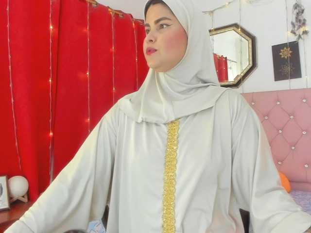 AishaAmin live cam on BongaCams