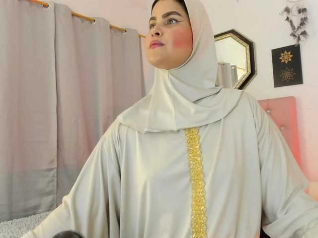 AishaAmin live cam on BongaCams