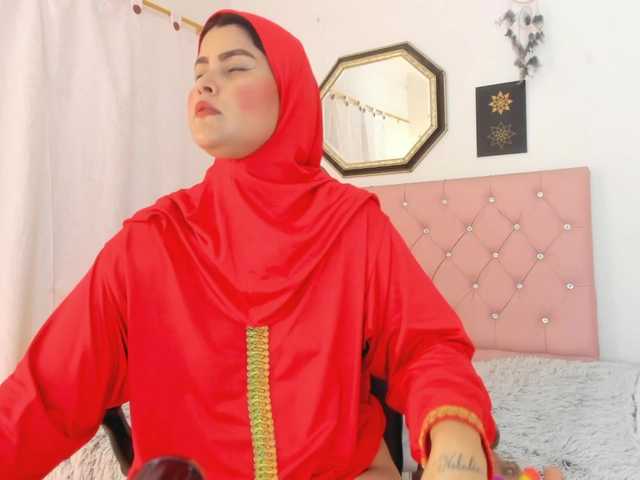 AishaAmin live cam on BongaCams