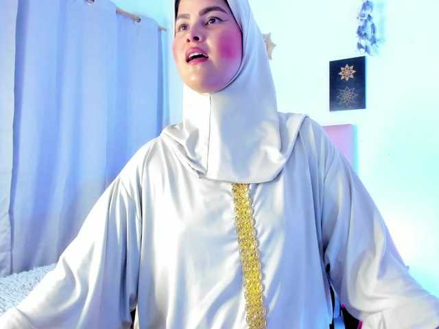AishaAmin live cam on BongaCams