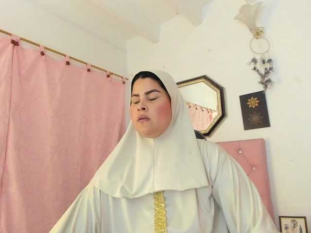 AishaAmin live cam on BongaCams