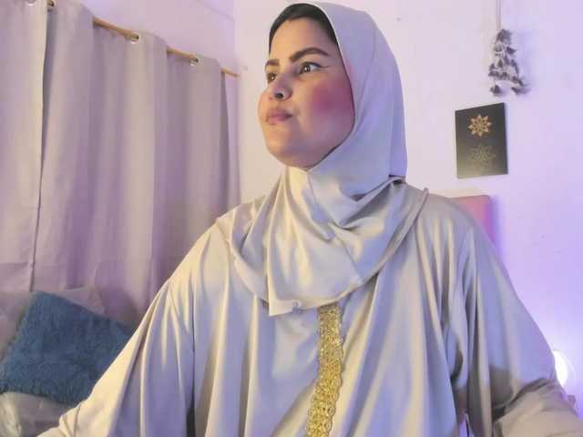 AishaAmin live cam on BongaCams