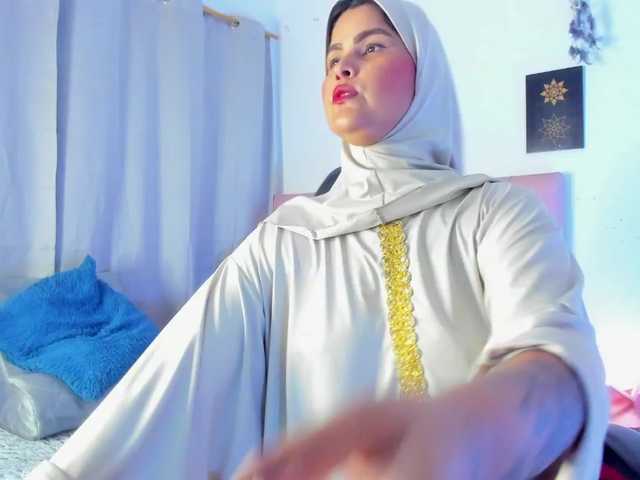 AishaAmin live cam on BongaCams