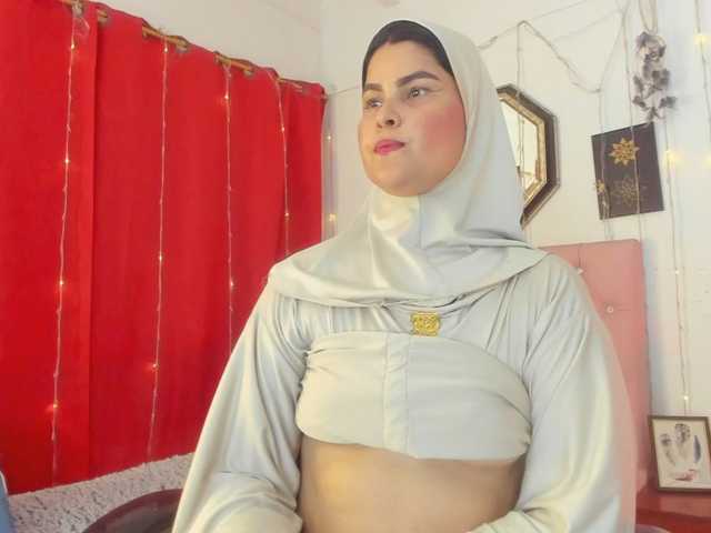 AishaAmin live cam preview