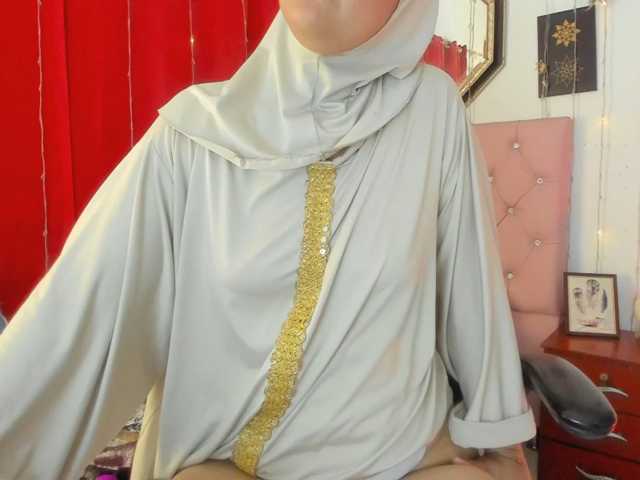 AishaAmin live cam preview