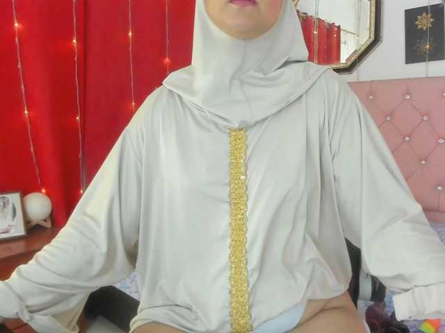 AishaAmin live cam on BongaCams
