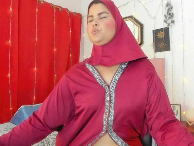 AishaAmin live cam on BongaCams
