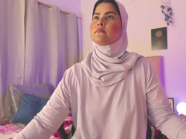 AishaAmin live cam on BongaCams
