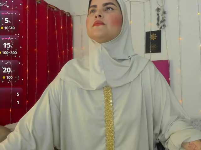 AishaAmin's BongaCams show and profile