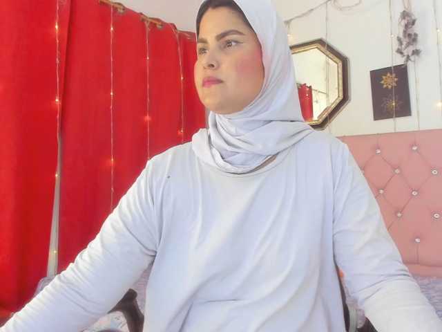 AishaAmin live cam on BongaCams