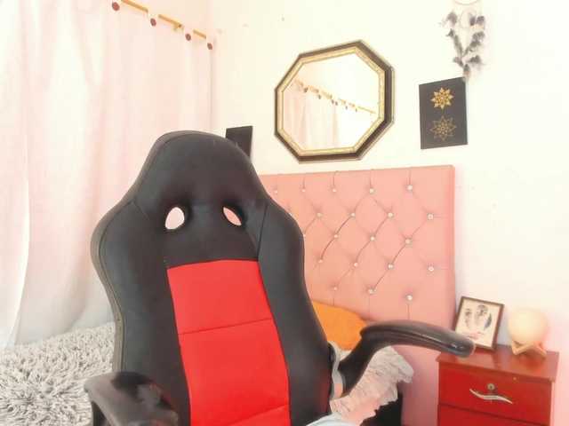 AishaAmin live cam on BongaCams