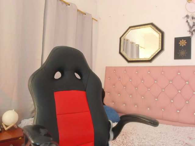 AishaAmin live webcam show