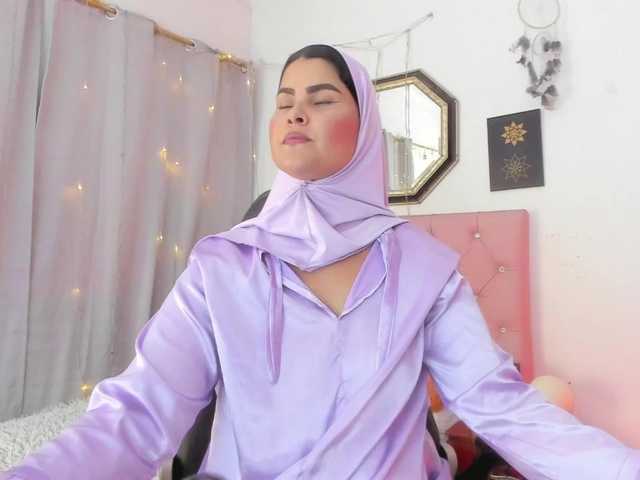 AishaAmin live cam on BongaCams