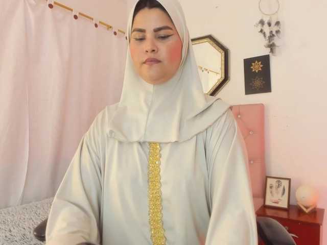 AishaAmin live cam on BongaCams