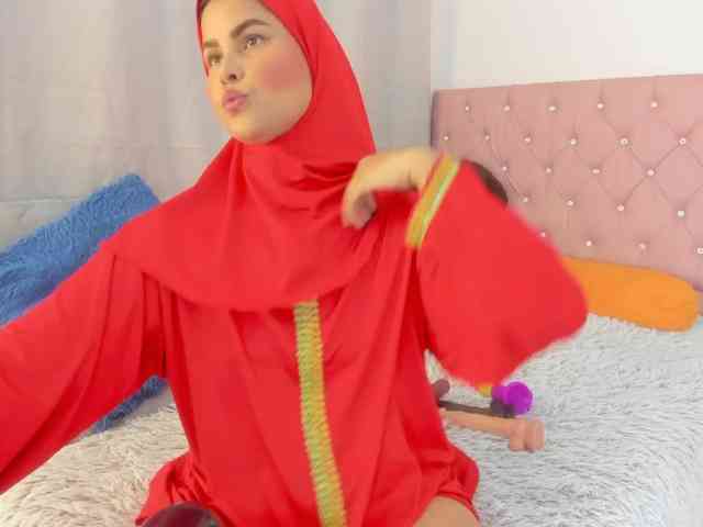 AishaAmin webcam