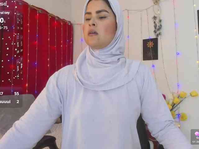 AishaAmin webcam