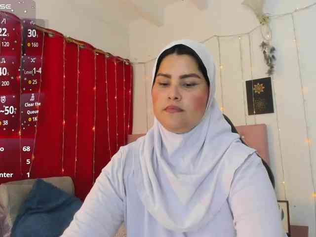 AishaAmin webcam