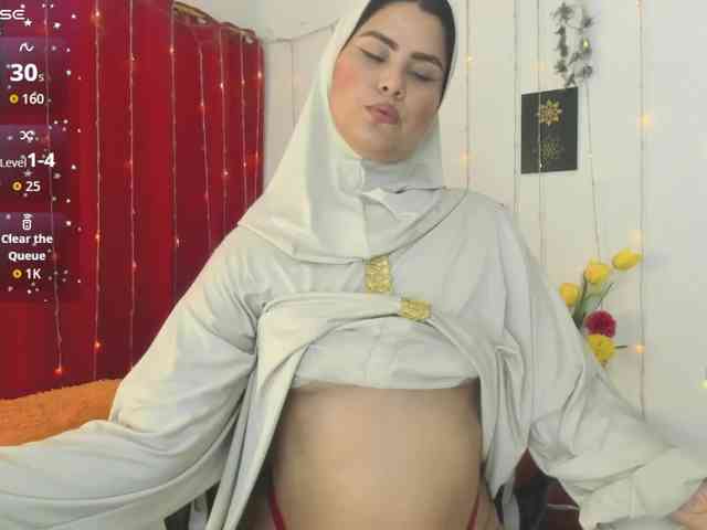 AishaAmin webcam