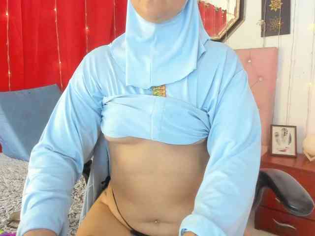 AishaAmin webcam