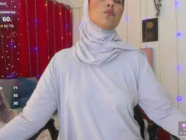 AishaAmin webcam