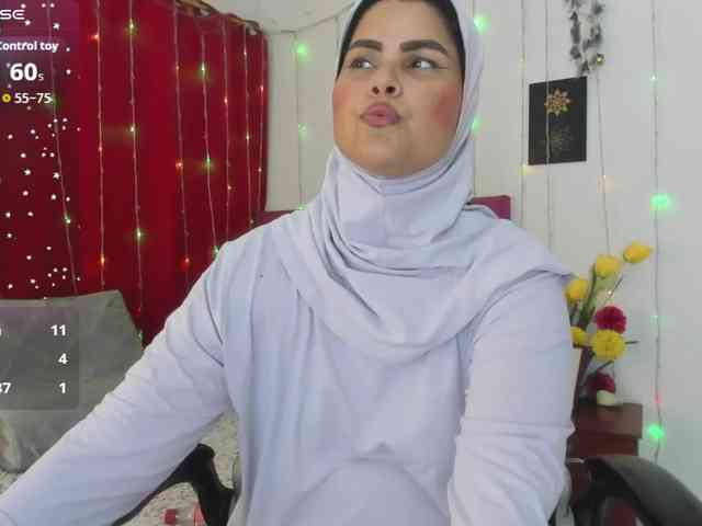 AishaAmin webcam