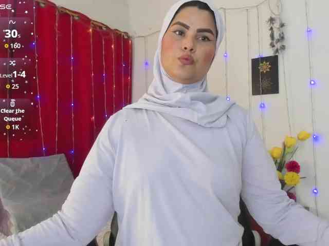 AishaAmin webcam