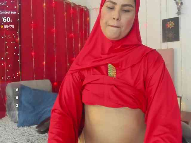 AishaAmin webcam