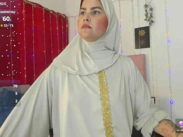 AishaAmin webcam
