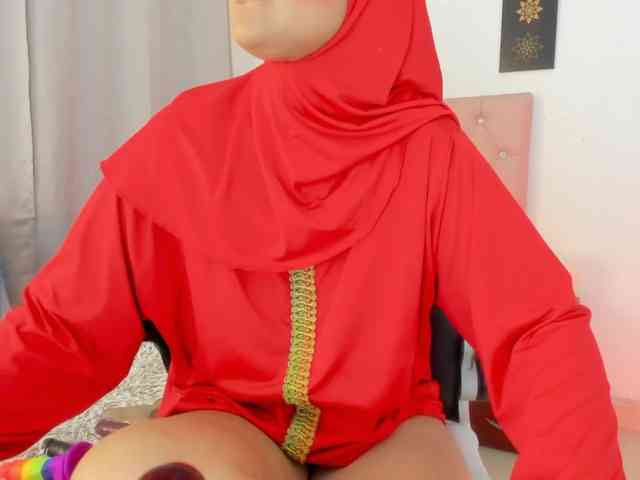 AishaAmin webcam