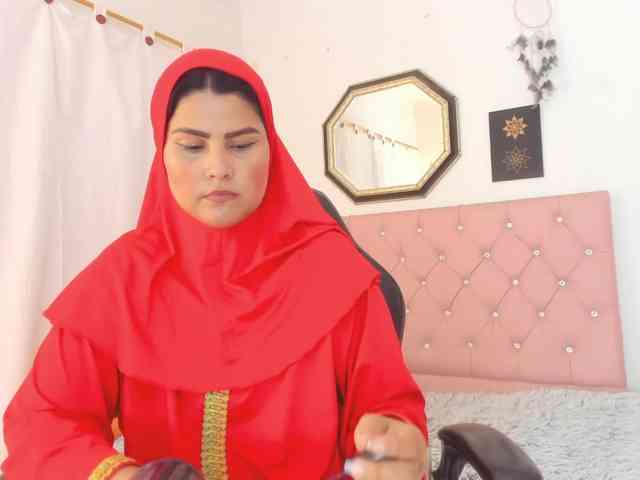 AishaAmin webcam