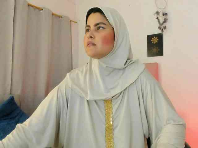 AishaAmin webcam
