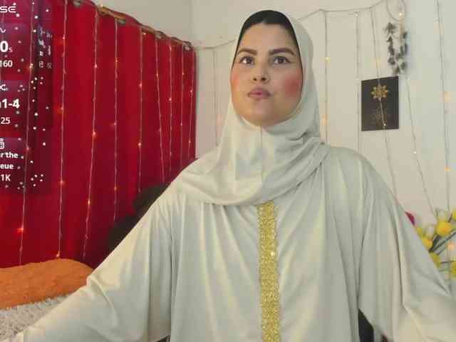 AishaAmin webcam