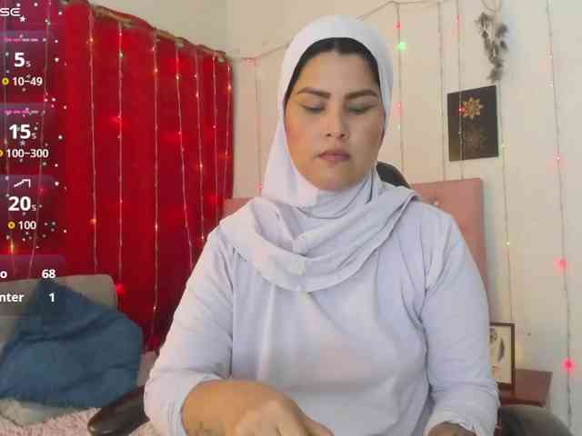 AishaAmin webcam