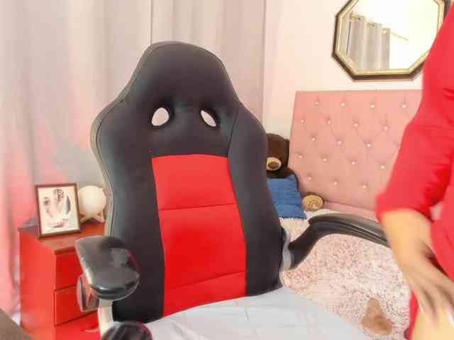 AishaAmin webcam