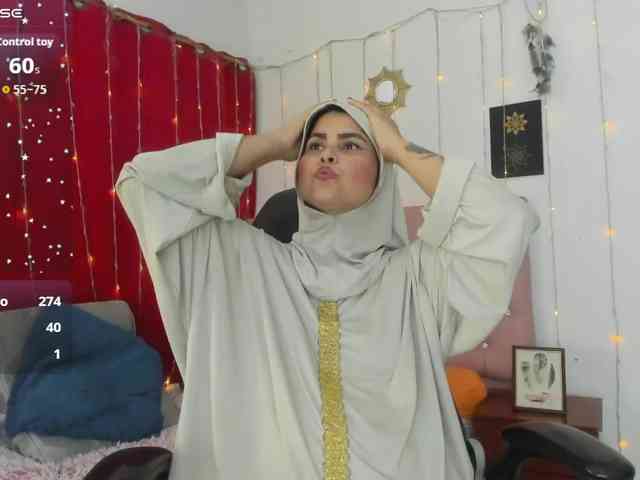AishaAmin webcam