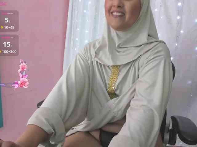 AishaAmin webcam