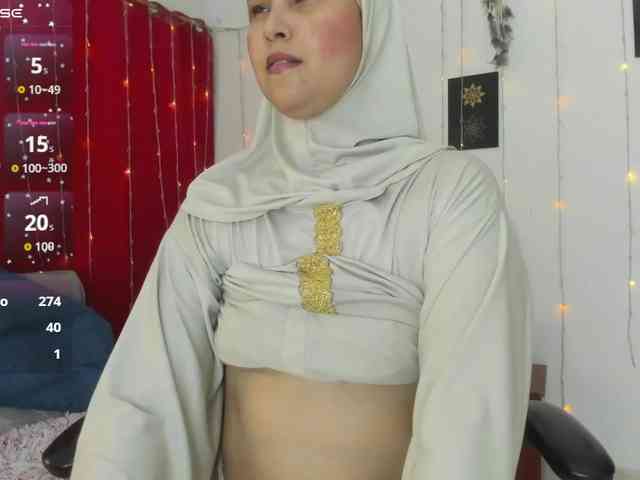 AishaAmin webcam