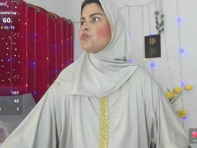 AishaAmin webcam