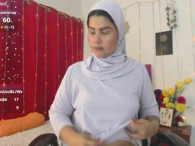 AishaAmin webcam