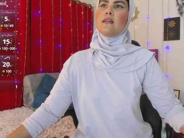 AishaAmin webcam