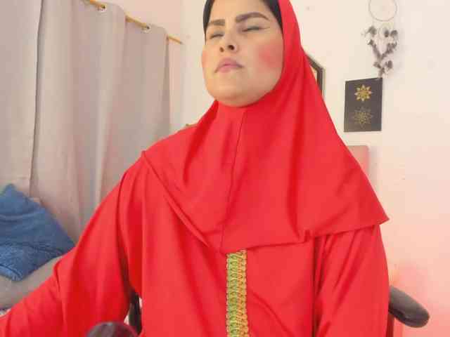 AishaAmin webcam