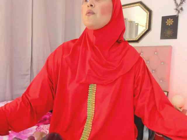 AishaAmin webcam