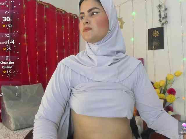 AishaAmin webcam