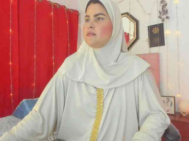 AishaAmin webcam